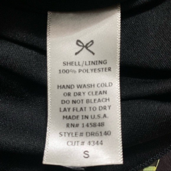 Beautiful Floral Lined Dress by Everly S - Picture 7 of 7